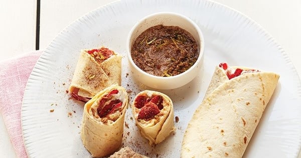 Strawberry-Lime Cheesecake Wraps