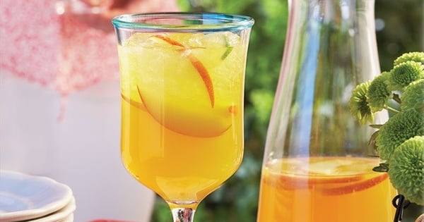 Peach and Whisky Cocktail
