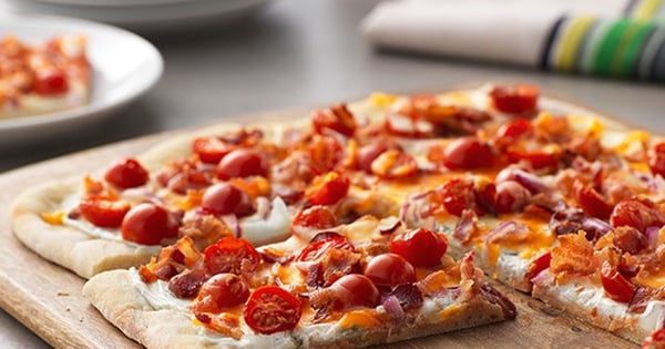 Spicy Jalapeño & Bacon Flatbread