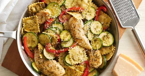 Pesto Ravioli with Chicken