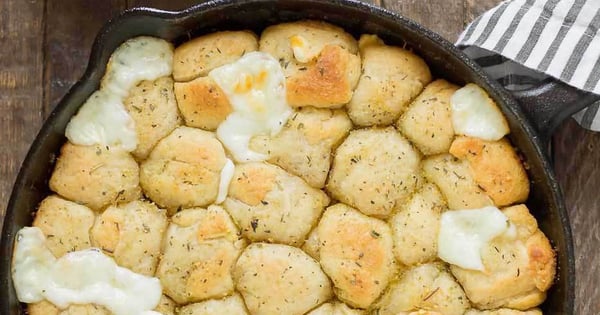 Garlic Cheese Bombs