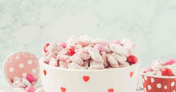 Strawberry Puppy Chow
