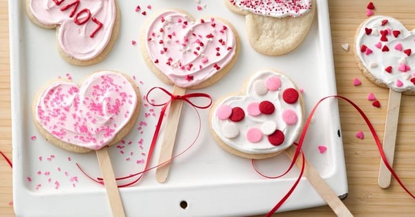 Heart-Shaped Cookie Pops