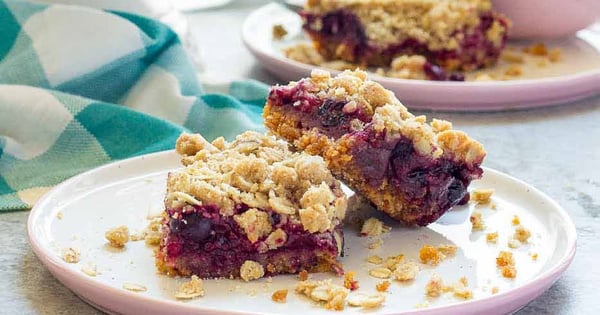 Mixed Berry Crumble Bars