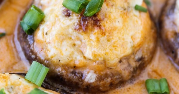 Bacon Blue Cheese Stuffed Mushrooms with Creamy Hot Sauce