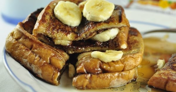 Banana and Nutella Stuffed French Toast