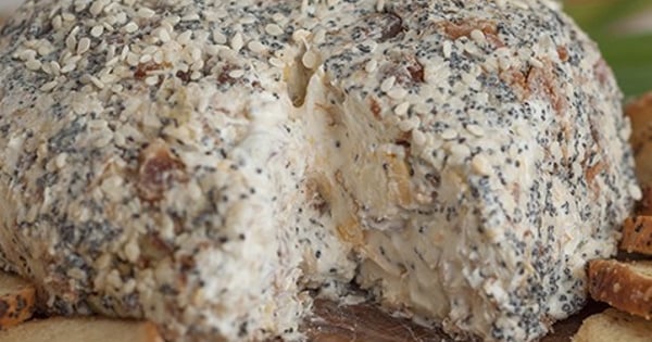 Everything Bagel Cheese Ball