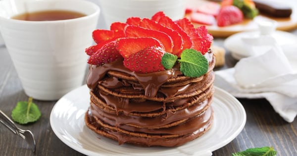 Chocolate & Strawberry Stuffed Pancakes