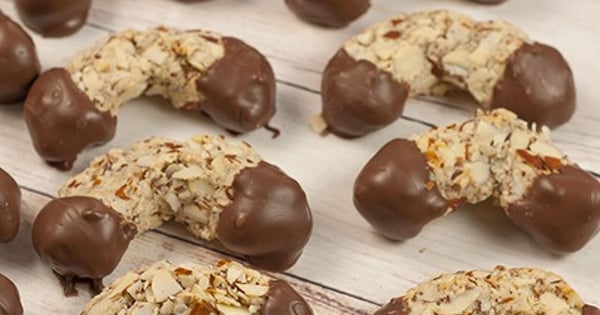 Italian Chocolate-Dipped Almond Horns