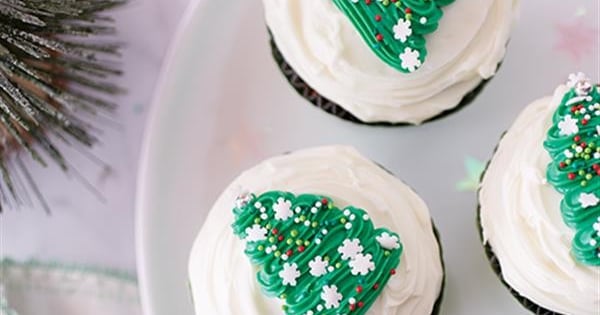 Christmas Tree Cupcakes
