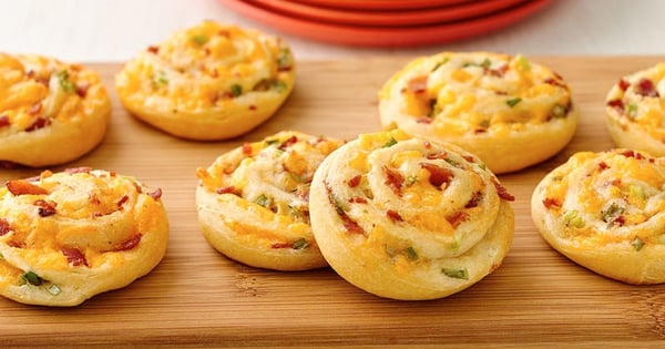 Bacon-Cheddar Pinwheels