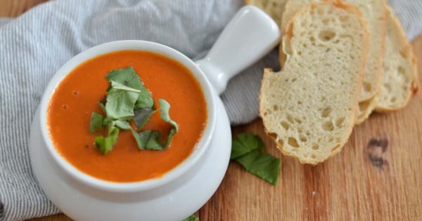 Roasted Garlic Basil Tomato Soup