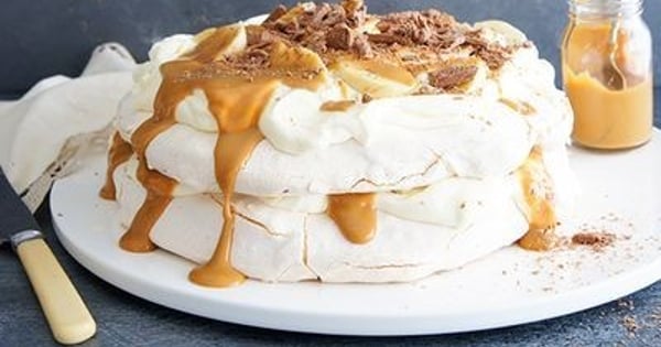 Banoffee Pavlova