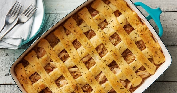 Lattice-Topped French Onion and Chicken Rice Bake