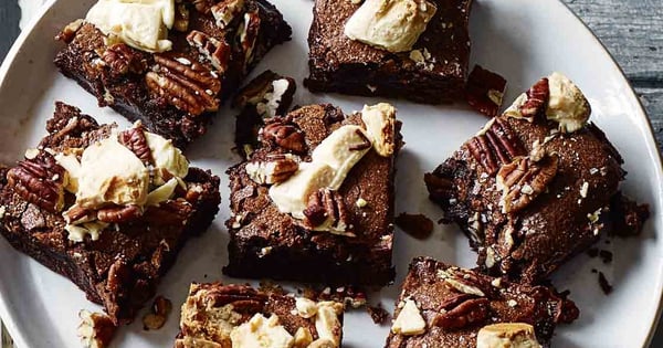 Salted pecan and white chocolate brownies