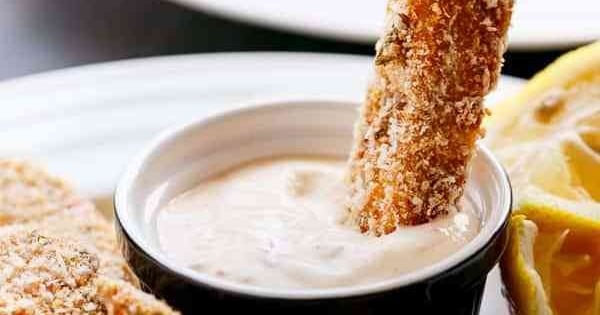 Crispy Garlic Chicken Strips with Sweet Chilli Mayo