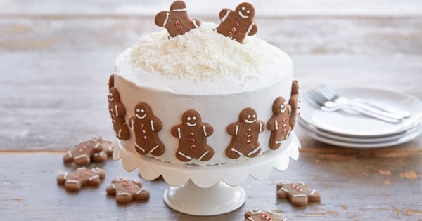 Holiday Gingerbread Cookie Cake