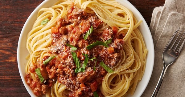 Slow-Cooker Beef Bolognese