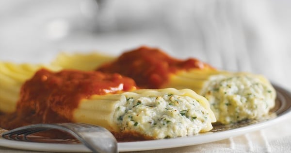 Easy Baked Manicotti