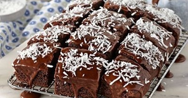 Double Chocolate Lamingtons