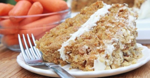 Gluten-free Carrot Cake (Moist & Fluffy)