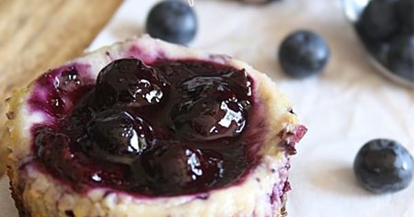 Mini Blueberry Cheesecake Cupcakes