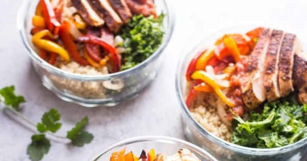 Chicken Fajita Quinoa Bowls