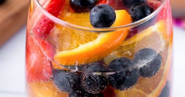 Sparkling Fruit Sangria