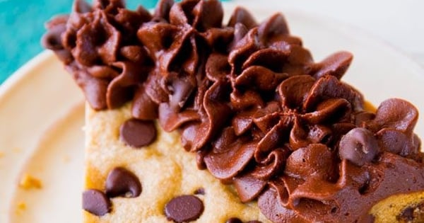 Chocolate Chip Cookie Cake