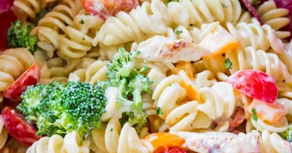 Creamy Chicken Pasta Salad