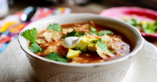 Slow Cooker Chicken Tortilla Soup