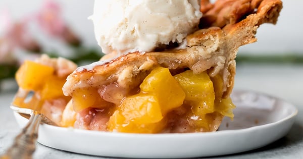 Ginger Peach Pie