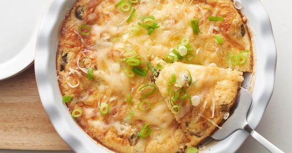 Impossibly Easy Mushroom-Swiss Turkey Burger Pie