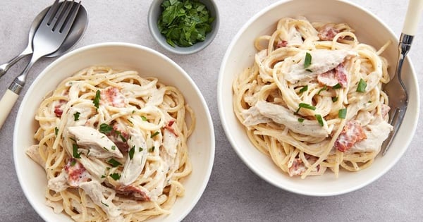 Slow-Cooker Bacon-Ranch Chicken and Pasta