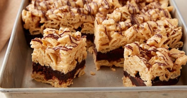 Brownie Batter-Peanut Butter Chex™ Bars