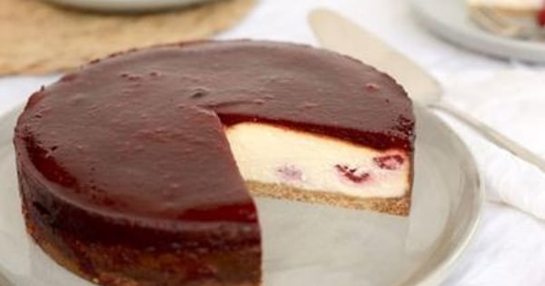 Baked Raspberry Cheesecake