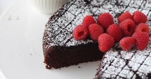 Chocolate Cake in the Rice Cooker