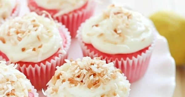 (2-Ingredient) Strawberry Soda Cupcakes with Lemon Cream Cheese Frosting