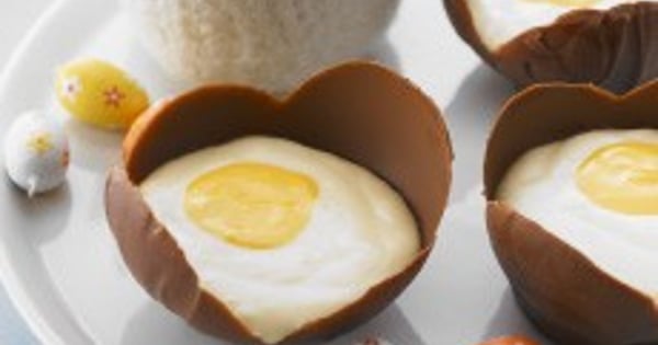 Creamy Chocolate Mousse Eggs