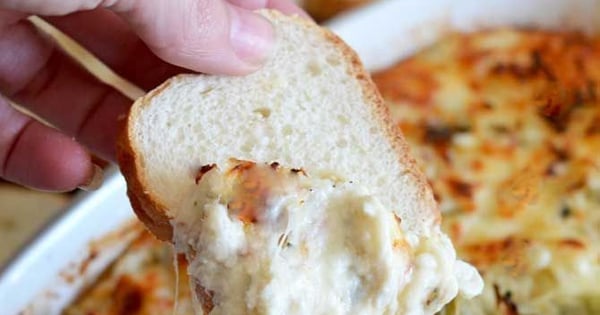 Recipe: Cheesy Crab and Artichoke Dip
