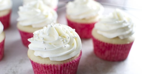 Almond Cupcakes with Whipped Almondbutter Cream Frosting