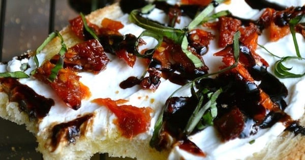 Goat Cheese and Sun Dried Tomato Crostini