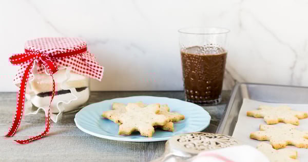 Tea-flavoured shortbread cookies
