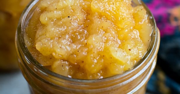 Homemade Applesauce (chunky style)