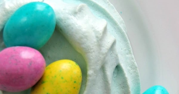 Easter Meringue Nests