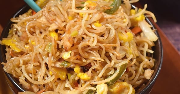 Crispy Pan Fried Noodles