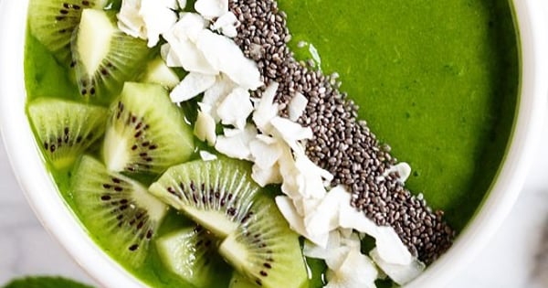 Tropical Green Smoothie Bowl