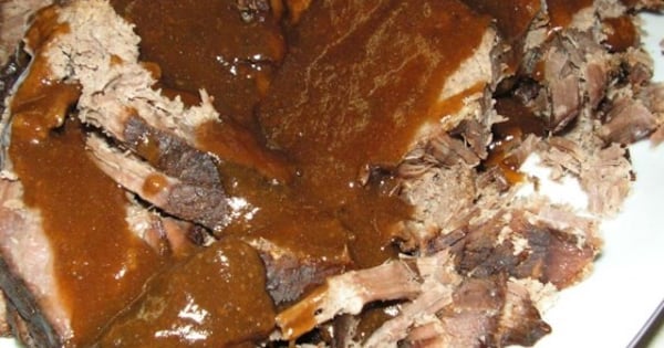 Slow Cooker Cranberry Roast