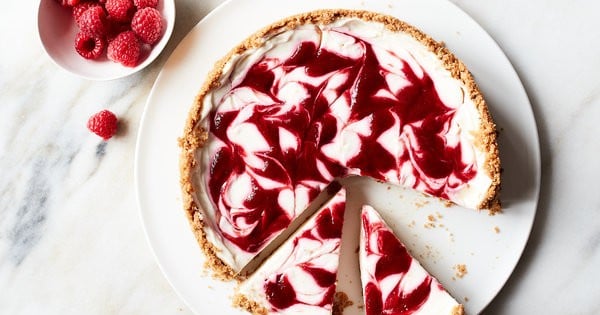 Raspberry Swirl No-Bake Cheesecake