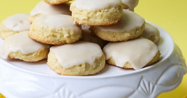 Glazed Soft-Baked Almond Flour Lemon Cookies